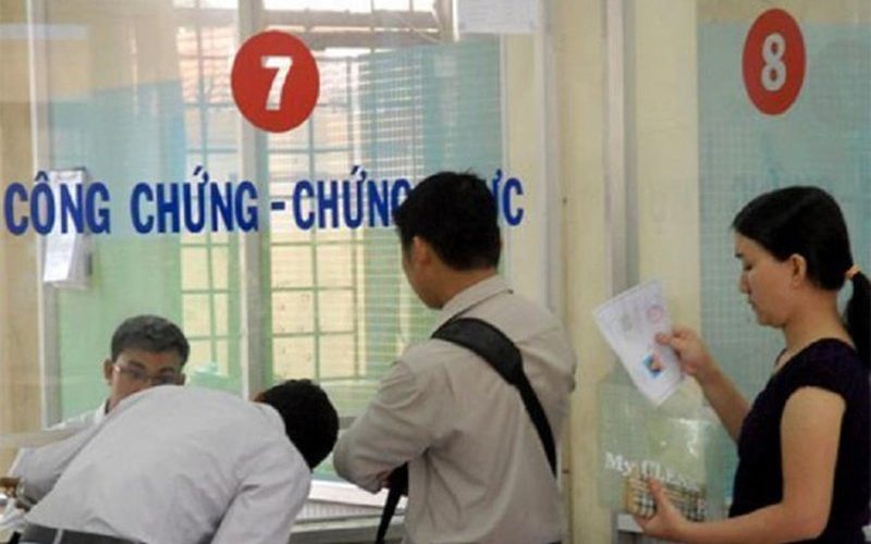 Công chứng viên không đưa vào lời chứng nội dung gì?