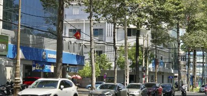 Thành phố Hồ Chí Minh bước đầu thực hiện Quyết định 32 của UBND TP.HCM về sử dụng vỉa hè