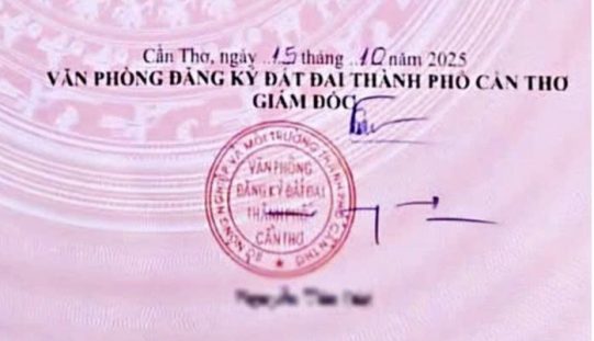 Vụ giám đốc ở Cần Thơ có chữ ký “thấy kỳ kỳ”: Luật sư và bạn đọc bày tỏ ý kiến